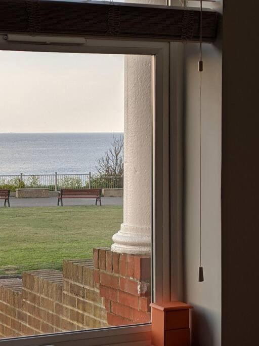 Waves@Walpole - 2 Bed Flat With Amazing Sea Views Margate Exterior foto